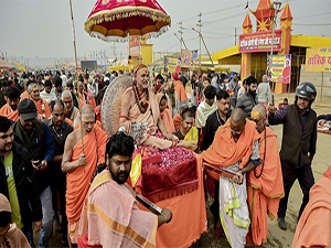 rajdanda-vs-dharmadanda-the-bureaucratic-phalanx-managing-prayagraj-s-floating-city-